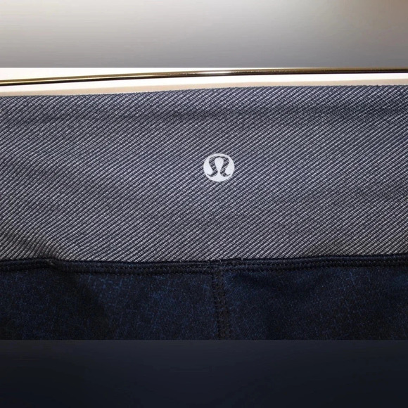 Women’s Lululemon Wunder Under Crop Sashiko Size 4 - Picture 7 of 9